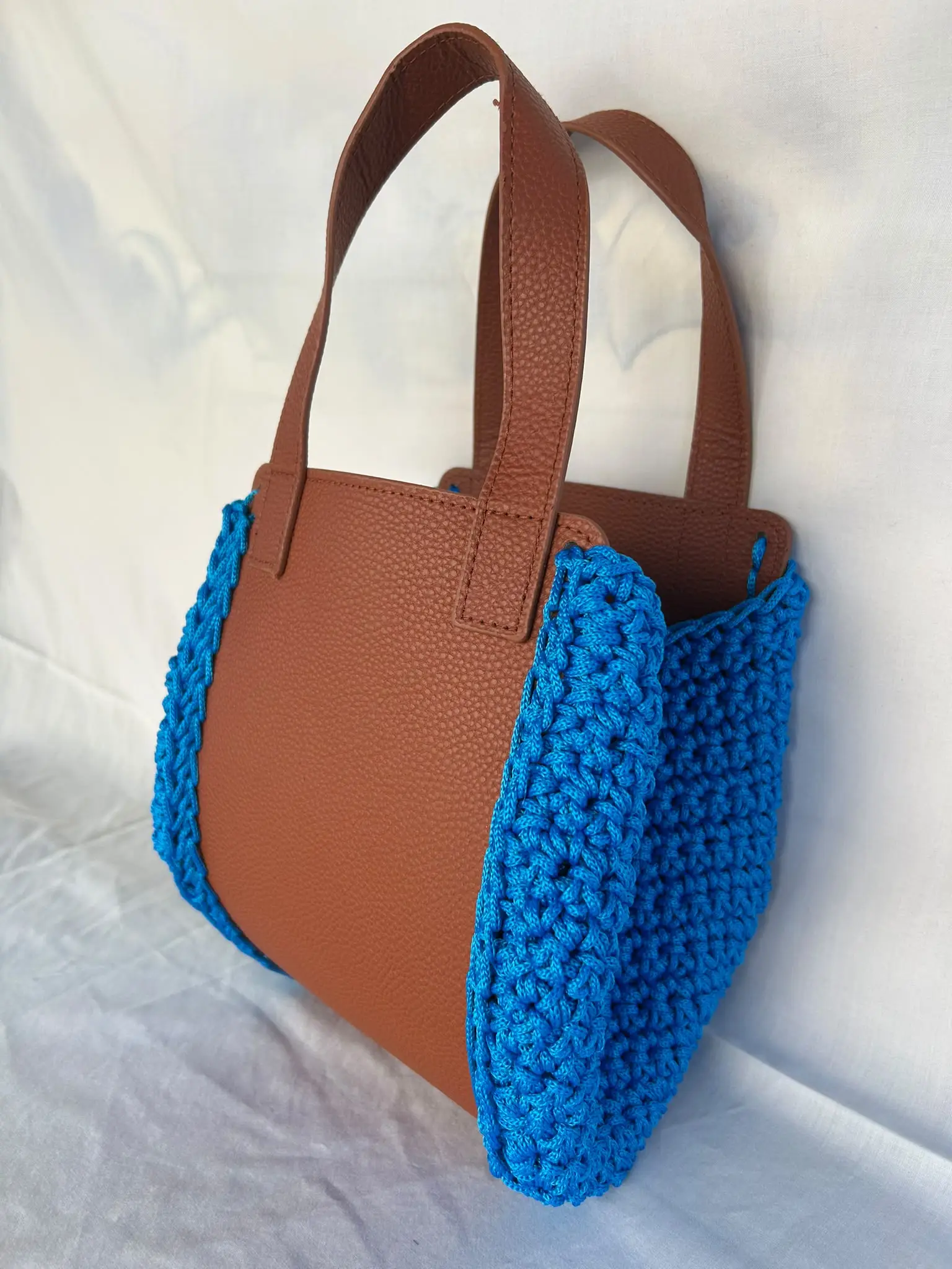 Blue and tan tote bag – Bags and purses