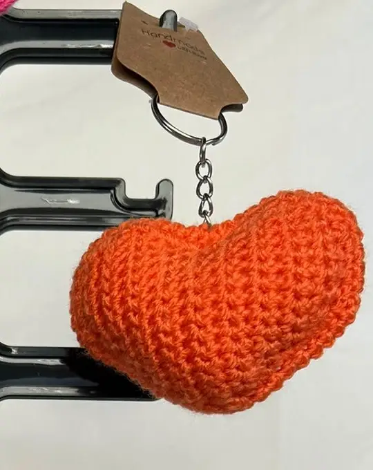 Orange heart keyring – Accessories